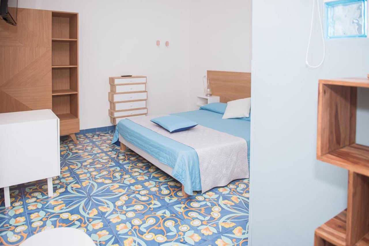 Le Bateau Bleu - Adults Only 12 Plus Порто-Чезарео Экстерьер фото